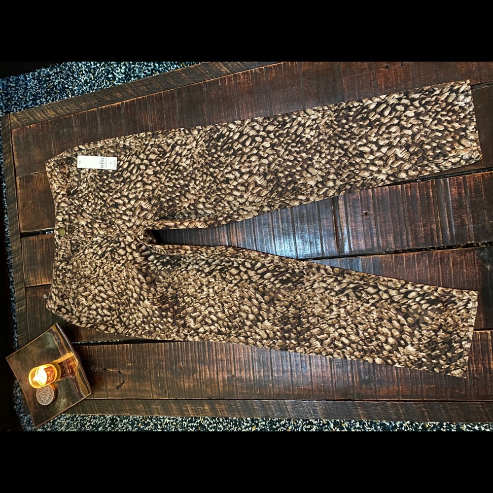 Coldwater Creek Natural Fit Wild Side Slim Leg 10